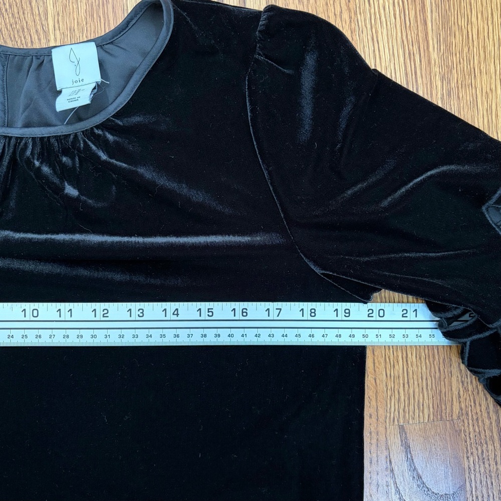 NWOT Joie Black Velvet Top - Picture 8 of 10